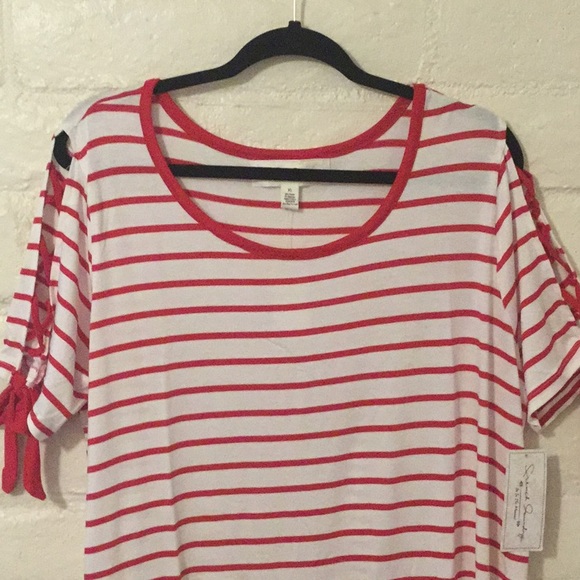 🇺🇸 3/$11 Must bundle any 3 🇺🇸 for discount - Picture 2 of 7